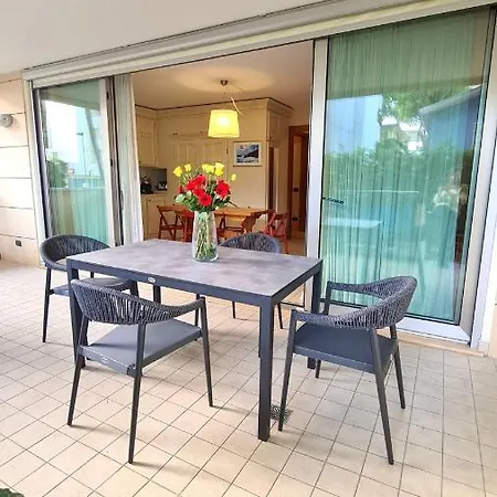 Sabbiadoro Beach Apartment Lignano Sabbiadoro